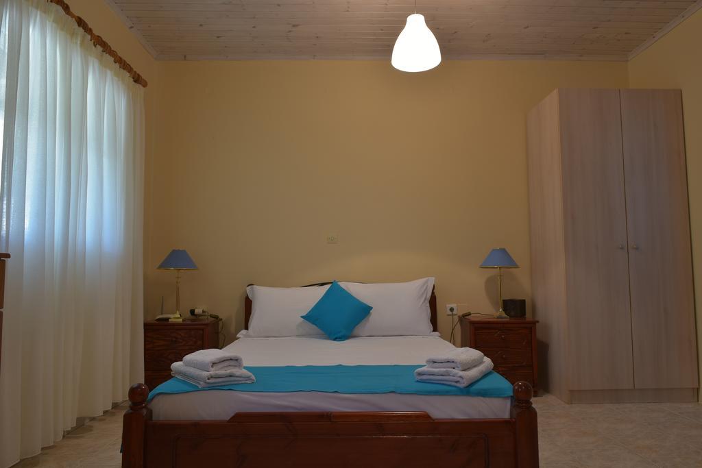 Paxos Santa Marina Villas Gáios Exterior foto